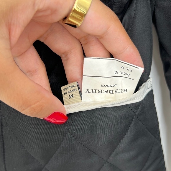 BURBERRY Burberry Black Quilted Button Jacket Women's Designer Outerwear Medium - Picture 3 of 15